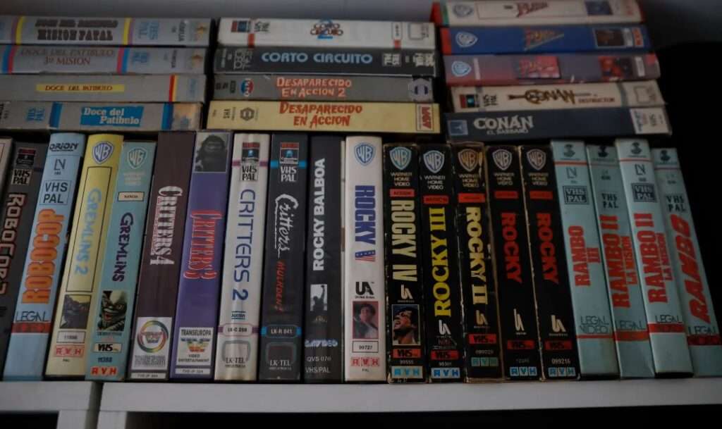 Nota en La Nación sobre la colección RaroVHS (2023)